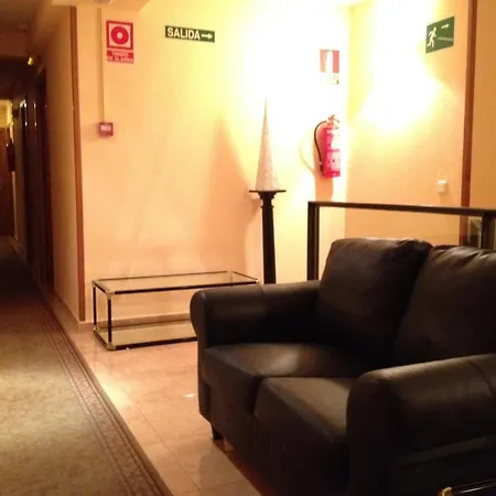 Hostal Aeropuerto-3
